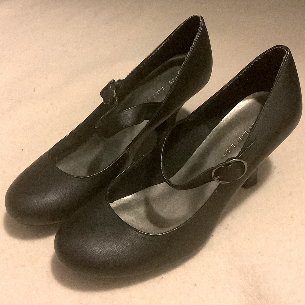 Lower east side black heels